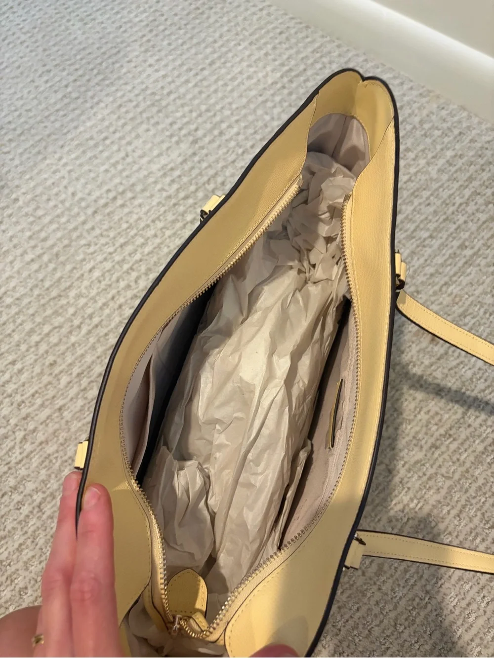 NWOT Kate Spade Schuyler Medium Tote
